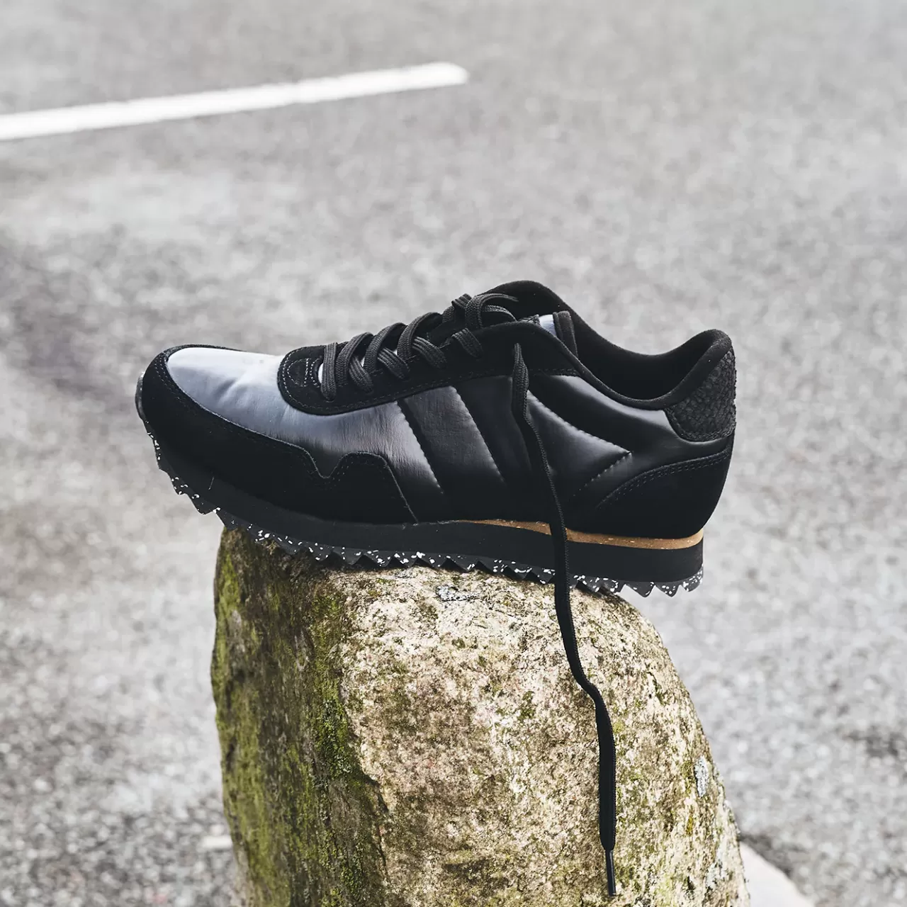 Discount WODEN Nora III Metallic Nylon - Black
