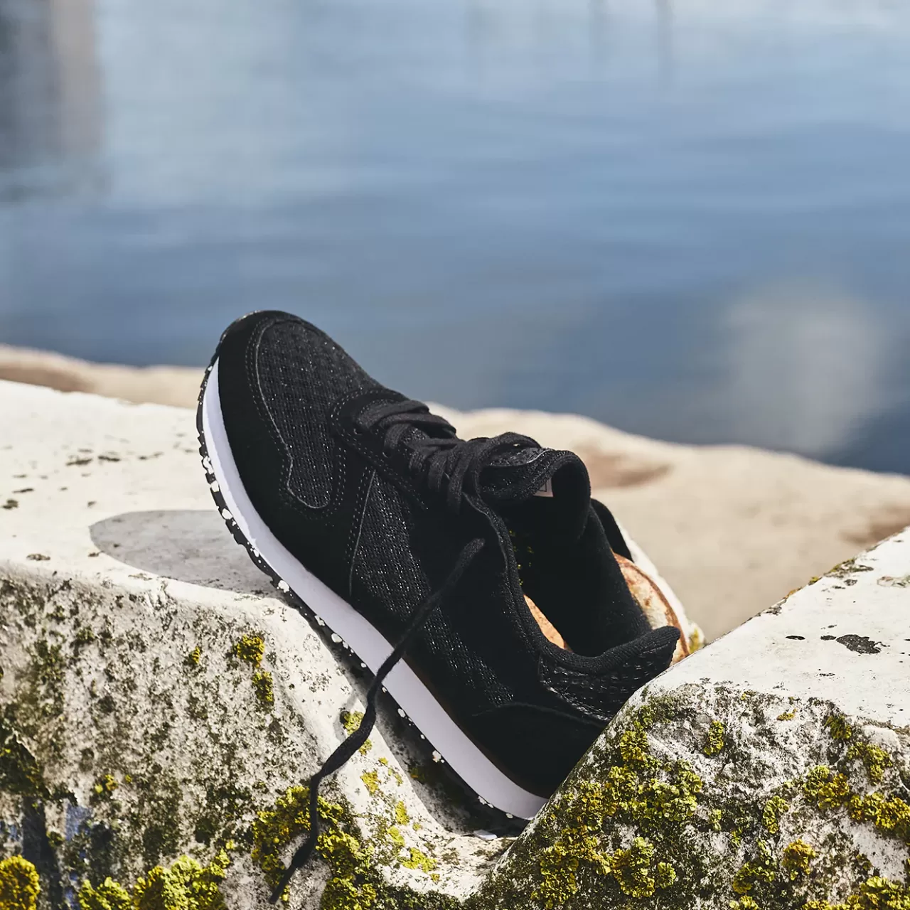 Store WODEN Ydun Suede Mesh II - Black
